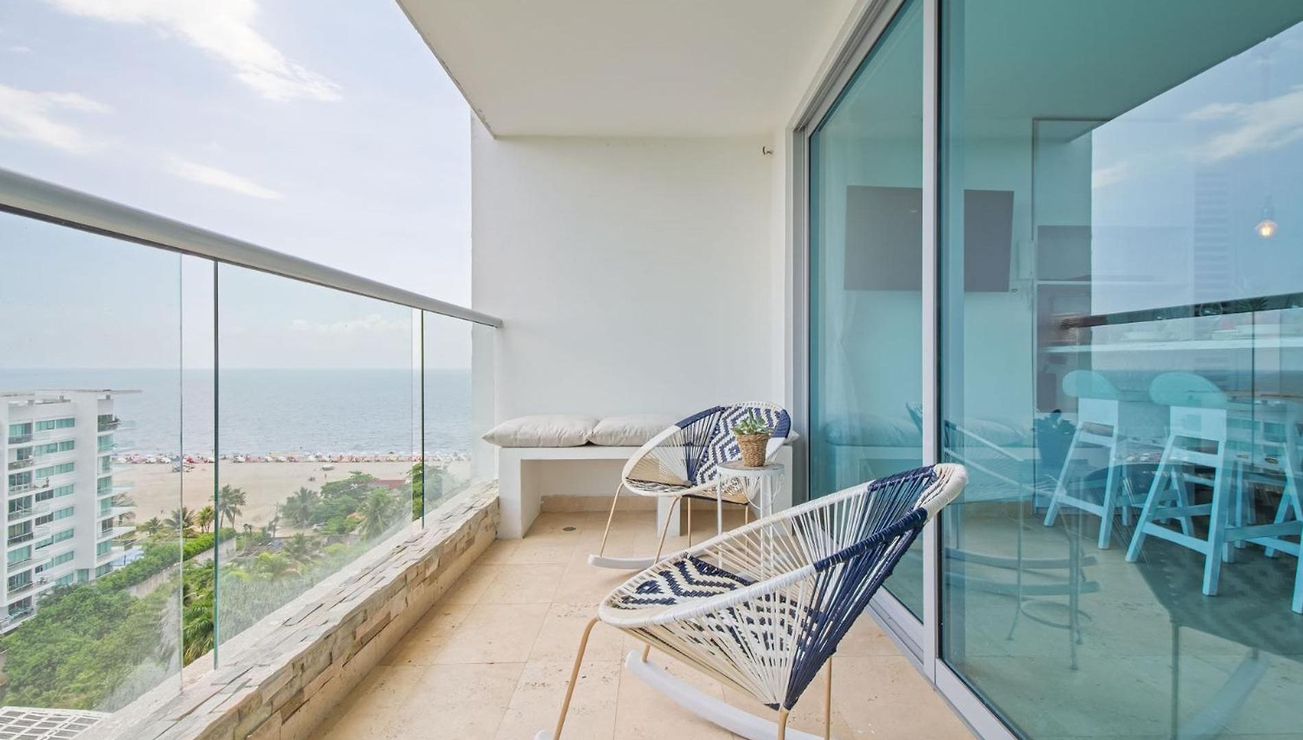 Sensacional! Morros Seaway Apartment