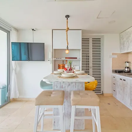 Sensacional! Morros Seaway Apartment